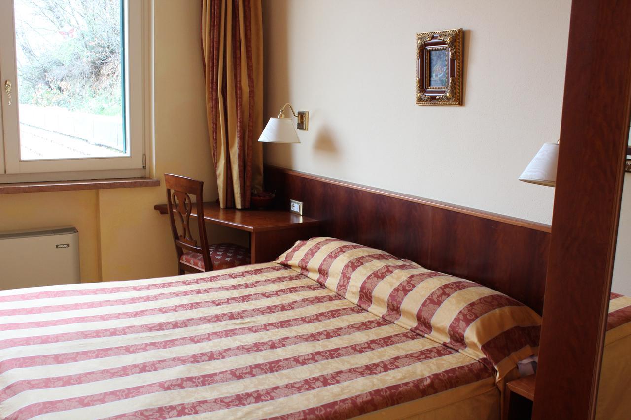Hotel La Dolce Cavaion Veronese